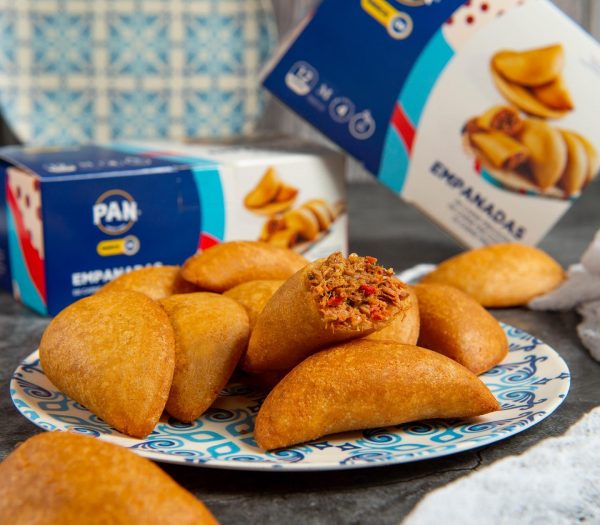 empanadas de carne mechada pan snack on fuerteventura lanzarote